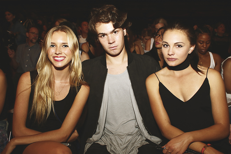 From left is fashion show attendee Hannah Harry with friends. Image Source: Hermin Jaramillo