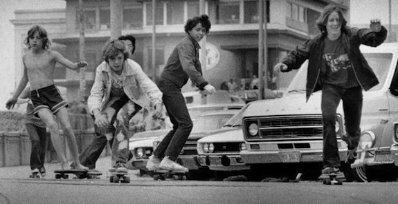 Kids skateboard down the hill near the Cliff House in San Francisco. July 16, 1976. (Susan Ehmer/Chronicle 1976)