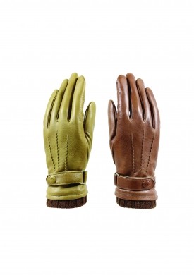 Gloves: Agnelle www.agnelle.com/en/